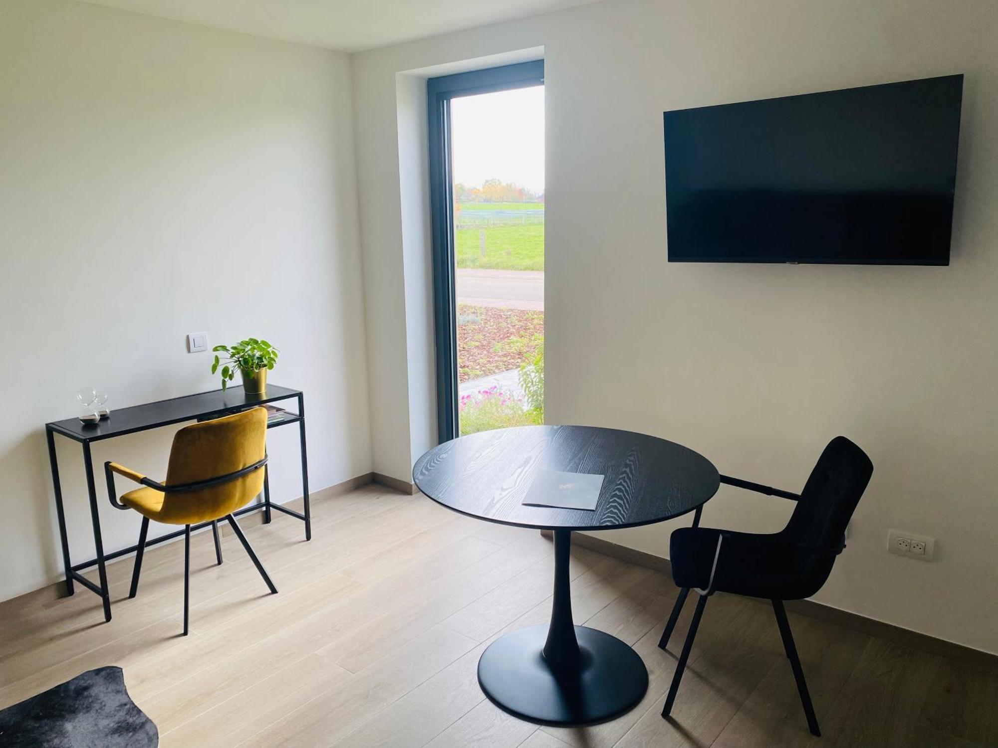 Inova Guesthouse Hasselt Buitenkant foto