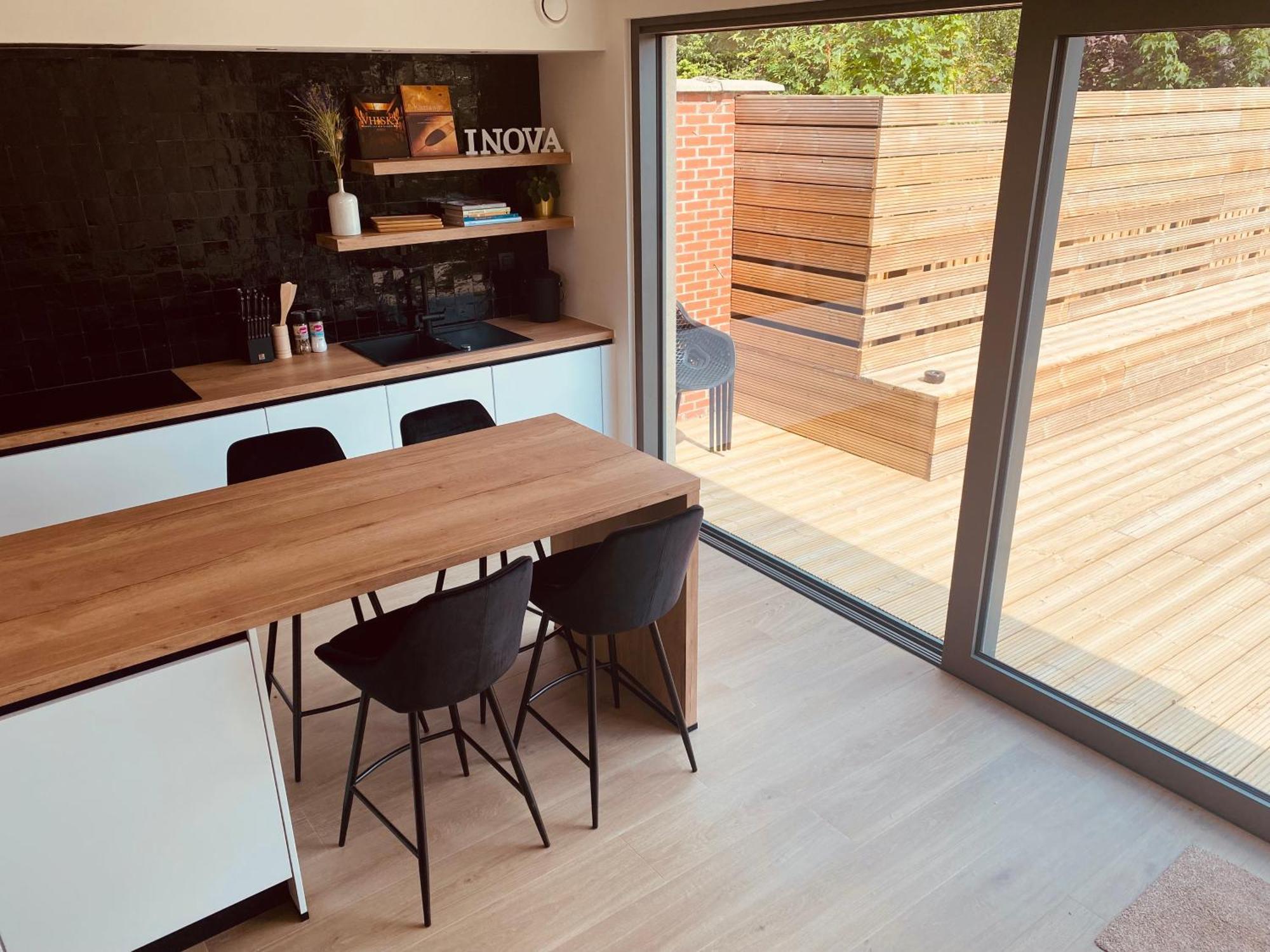 Inova Guesthouse Hasselt Buitenkant foto